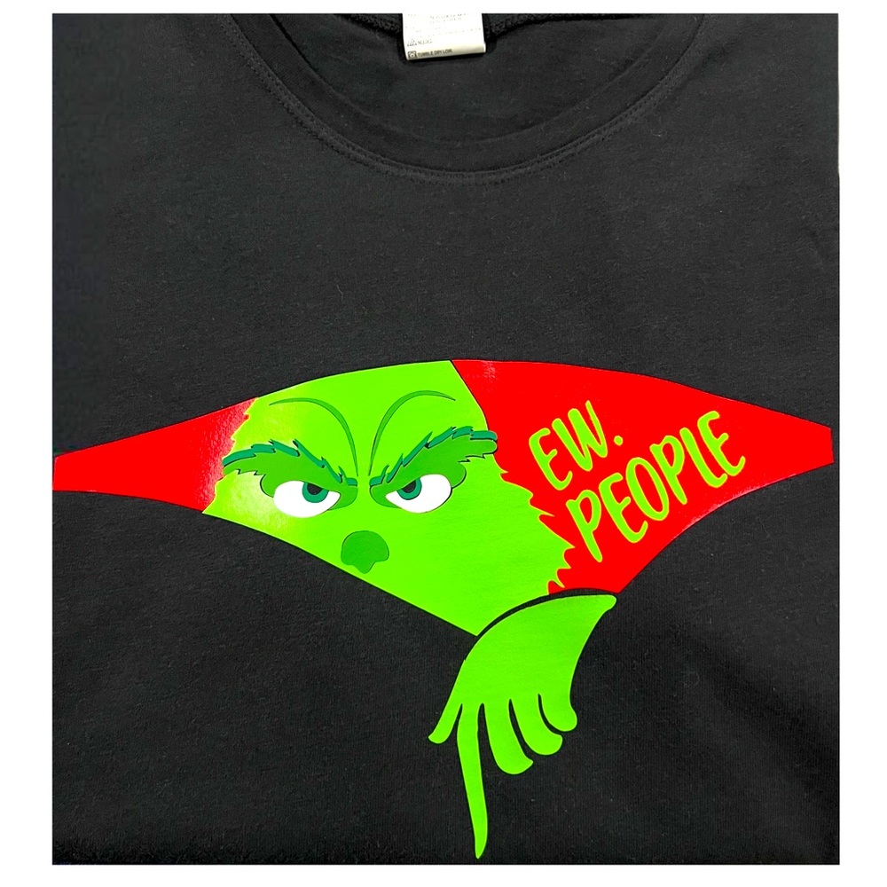 Grinch T-shirt ew people